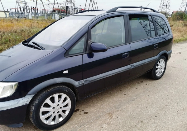 Opel Zafira cena 4500 przebieg: 212300, rok produkcji 2003 z Starogard Gdański małe 106